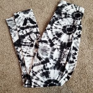 Tye-dye yoga top leggings